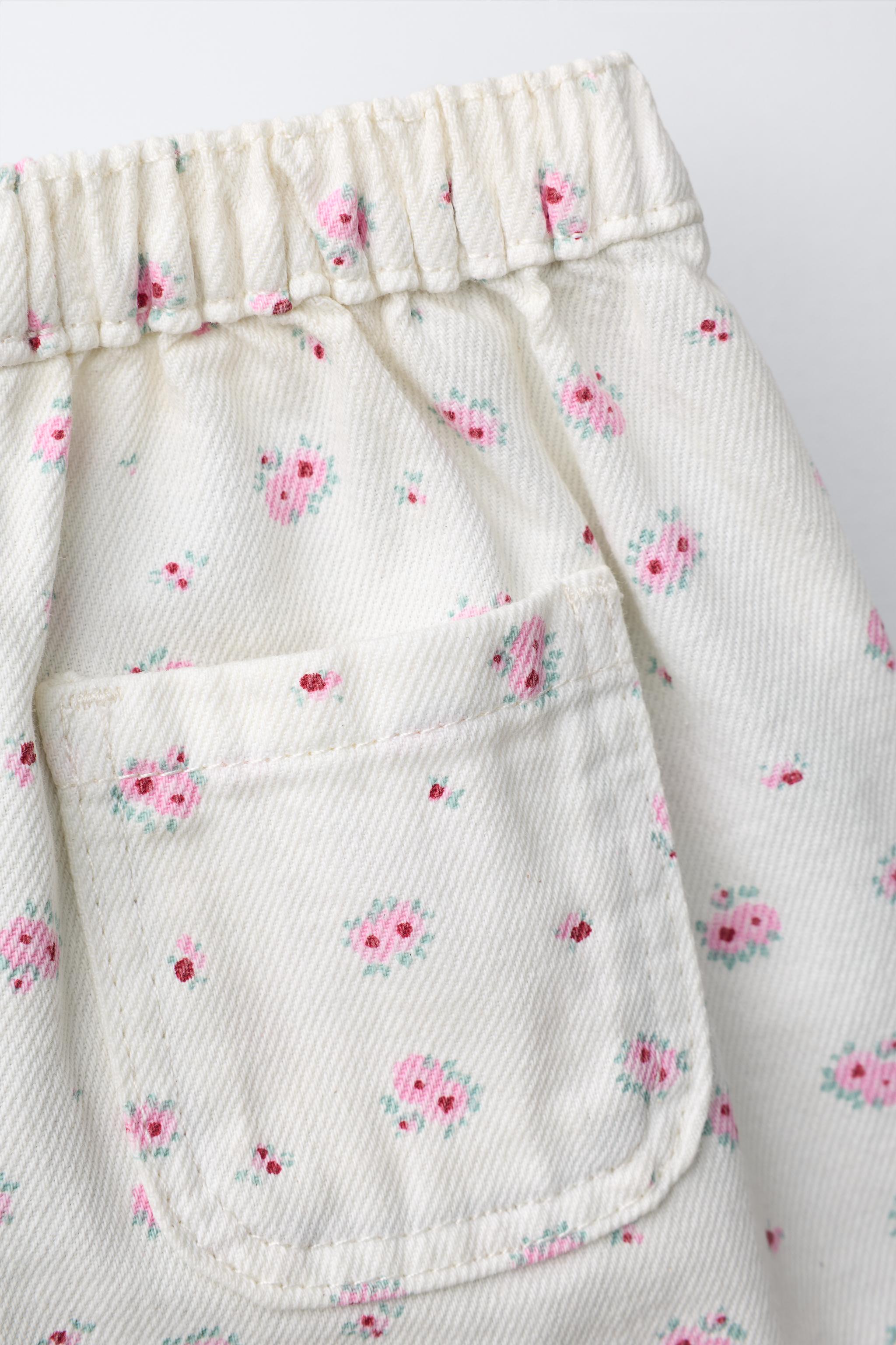 BERMUDA EN JEAN PATCHWORK FLEURS